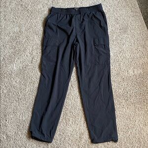 Banana Republic relaxed, tapered fit size medium